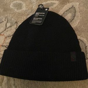 Lululemon cold pursuit knit beanie